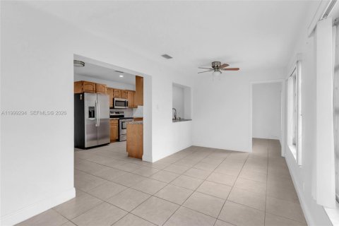 Villa ou maison à louer à Deerfield Beach, Floride: 3 chambres, 146.32 m2 № 2091311 - photo 14