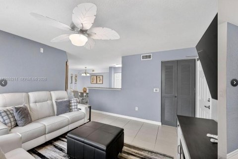 Condo in Boynton Beach, Florida, 3 bedrooms  № 2266074 - photo 6