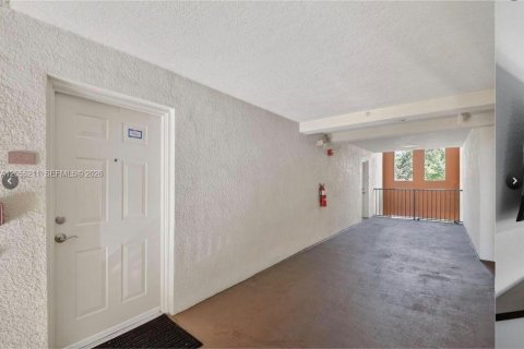 Condo in Boynton Beach, Florida, 3 bedrooms  № 2266074 - photo 23