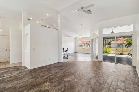 Villa ou maison à vendre à Rotonda, Floride: 3 chambres, 153.57 m2 № 1659063 - photo 9