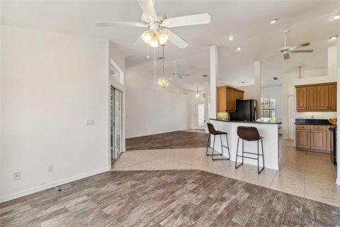 Villa ou maison à vendre à Rotonda, Floride: 3 chambres, 153.57 m2 № 1659063 - photo 12