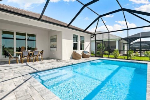 Villa ou maison à vendre à Punta Gorda, Floride: 2 chambres, 137.77 m2 № 2277623 - photo 5