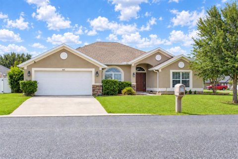 Villa ou maison à Ocala, Floride 4 chambres, 216.28 m2 № 2375506