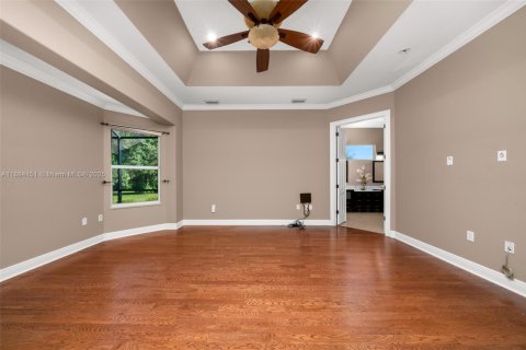 House in Sebring, Florida 5 bedrooms, 311.59 sq.m. № 1939105 - photo 29