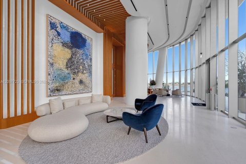 Condo in Miami, Florida, 3 bedrooms № 2075348 - photo 6