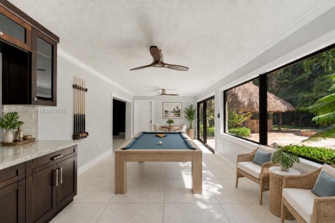 Casa en venta en Miami, Florida, 5 dormitorios, 296.17 m2 № 2378723 - foto 18