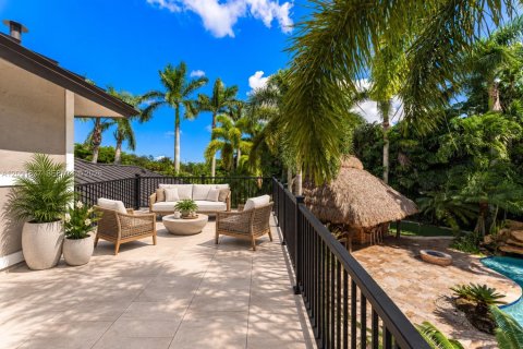 Casa en venta en Miami, Florida, 5 dormitorios, 296.17 m2 № 2378723 - foto 28