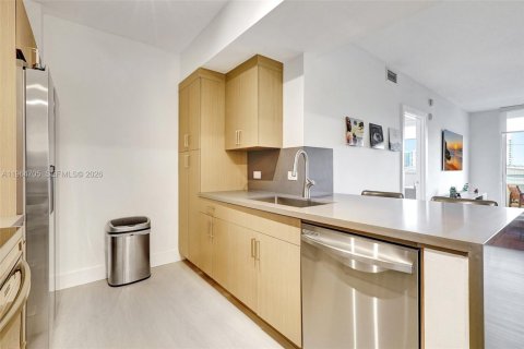 Condominio en alquiler en Aventura, Florida, 2 dormitorios, 99.78 m2 № 2026057 - foto 13
