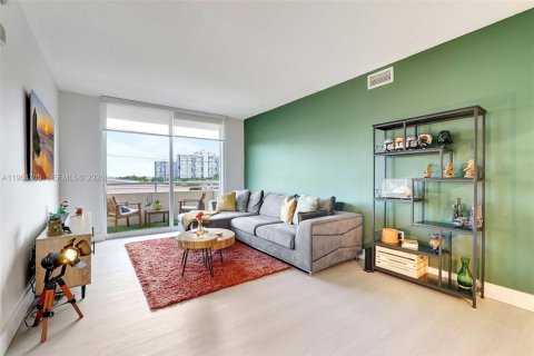 Condominio en alquiler en Aventura, Florida, 2 dormitorios, 99.78 m2 № 2026057 - foto 5