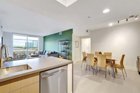 Condominio en alquiler en Aventura, Florida, 2 dormitorios, 99.78 m2 № 2026057 - foto 4