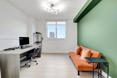 Condominio en alquiler en Aventura, Florida, 2 dormitorios, 99.78 m2 № 2026057 - foto 23