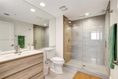 Condominio en alquiler en Aventura, Florida, 2 dormitorios, 99.78 m2 № 2026057 - foto 25