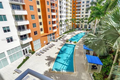 Condominio en alquiler en Aventura, Florida, 2 dormitorios, 99.78 m2 № 2026057 - foto 28