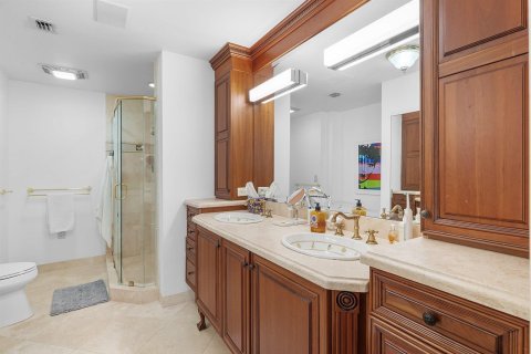 Condo in Gulf Stream, Florida, 3 bedrooms  № 2158423 - photo 15