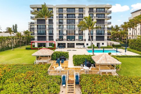 Condo in Gulf Stream, Florida, 3 bedrooms  № 2158423 - photo 24