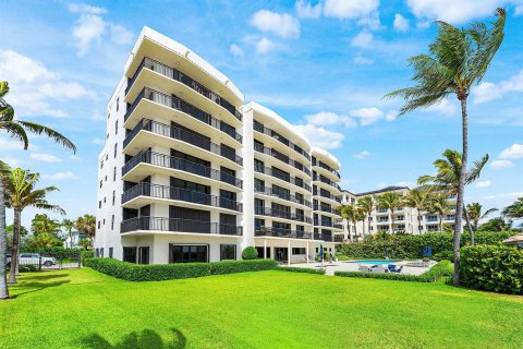 Condo in Gulf Stream, Florida, 3 bedrooms  № 2158423 - photo 20