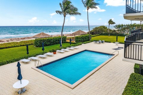 Condo in Gulf Stream, Florida, 3 bedrooms  № 2158423 - photo 23
