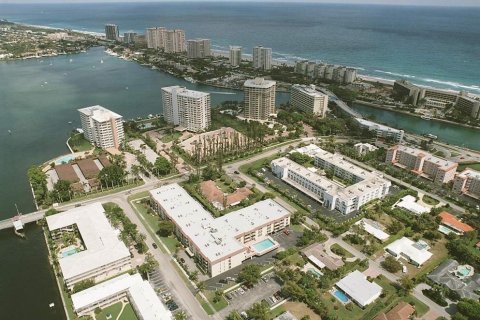 Apartamento en alquiler en Boca Raton, Florida, 1 dormitorio, 92.9 m2 № 1044082 - foto 1