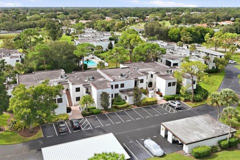 Condo in Sarasota, Florida, 2 bedrooms  № 2403565
