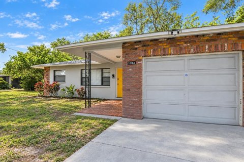 House in Clearwater, Florida 3 bedrooms, 94.39 sq.m. № 2363154