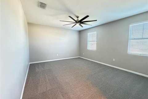Villa ou maison à vendre à Apopka, Floride: 5 chambres, 298.59 m2 № 2342279 - photo 17