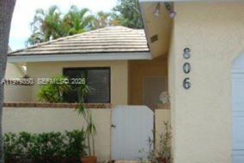 Adosado en Greenacres, Florida 2 dormitorios, 105.26 m2 № 2046042