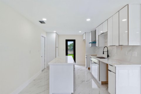 Villa ou maison à vendre à West Palm Beach, Floride: 3 chambres, 115.2 m2 № 2088096 - photo 17