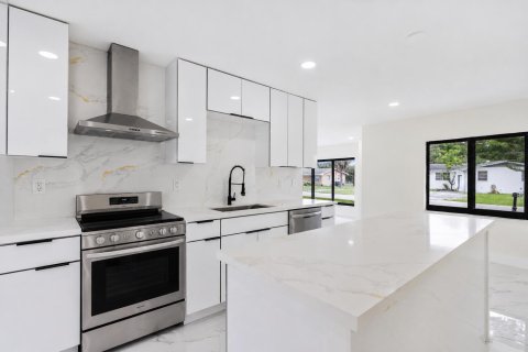 Villa ou maison à vendre à West Palm Beach, Floride: 3 chambres, 115.2 m2 № 2088096 - photo 12