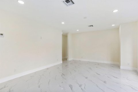 Villa ou maison à vendre à West Palm Beach, Floride: 3 chambres, 115.2 m2 № 2088096 - photo 9
