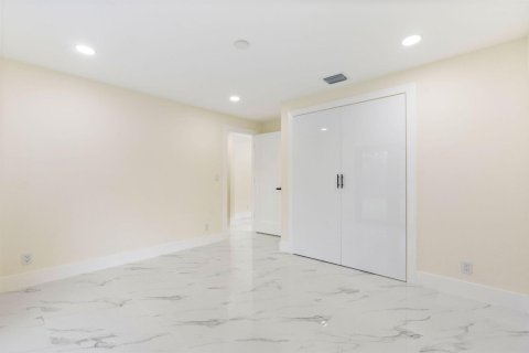 Villa ou maison à vendre à West Palm Beach, Floride: 3 chambres, 115.2 m2 № 2088096 - photo 26