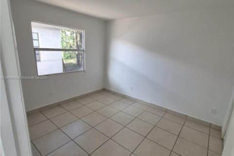 Apartment in Fort Lauderdale, Florida 2 bedrooms, 62.71 sq.m. № 1981529 - photo 7