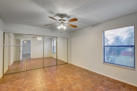 Condominio en venta en Boynton Beach, Florida, 2 dormitorios, 80.27 m2 № 1992390 - foto 6