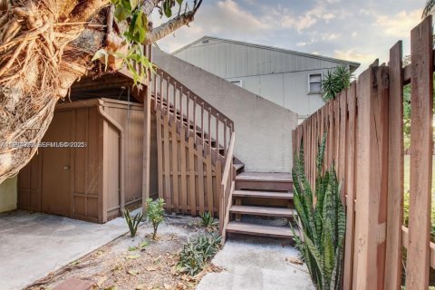 Condominio en venta en Boynton Beach, Florida, 2 dormitorios, 80.27 m2 № 1992390 - foto 12