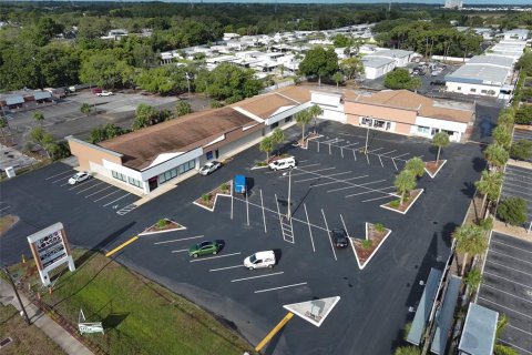Propiedad comercial en alquiler en Tarpon Springs, Florida, 2476.22 m2 № 214166 - foto 5
