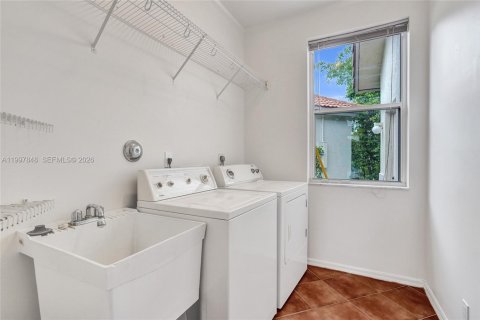 Villa ou maison à louer à Boca Raton, Floride: 3 chambres, 211.54 m2 № 2063134 - photo 5