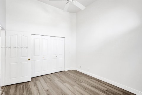 Villa ou maison à louer à Boca Raton, Floride: 3 chambres, 211.54 m2 № 2063134 - photo 14