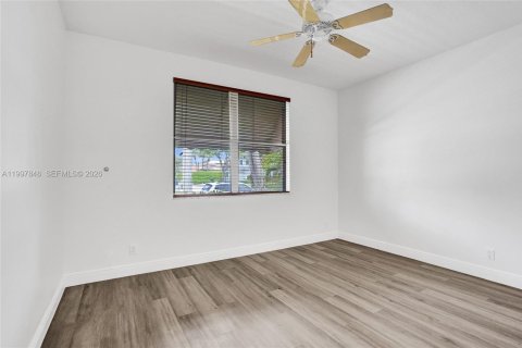 Villa ou maison à louer à Boca Raton, Floride: 3 chambres, 211.54 m2 № 2063134 - photo 15