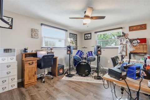 Casa en venta en Port Richey, Florida, 2 dormitorios, 97.92 m2 № 2383582 - foto 17