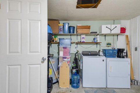 Casa en venta en Port Richey, Florida, 2 dormitorios, 97.92 m2 № 2383582 - foto 20
