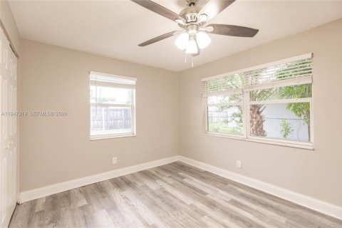 Купить виллу или дом в Помпано-Бич, Флорида 4 комнаты, 82.96м2, № 2006541 - фото 16