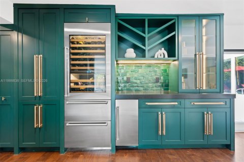 House in Fort Lauderdale, Florida 4 bedrooms, 272.48 sq.m. № 2068894 - photo 16