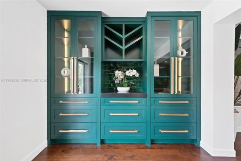 House in Fort Lauderdale, Florida 4 bedrooms, 272.48 sq.m. № 2068894 - photo 17