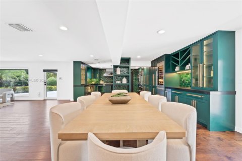 House in Fort Lauderdale, Florida 4 bedrooms, 272.48 sq.m. № 2068894 - photo 18