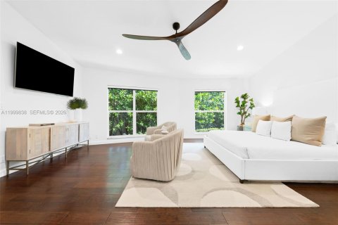 House in Fort Lauderdale, Florida 4 bedrooms, 272.48 sq.m. № 2068894 - photo 25