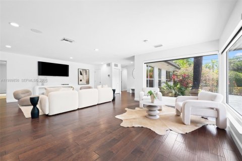 House in Fort Lauderdale, Florida 4 bedrooms, 272.48 sq.m. № 2068894 - photo 4