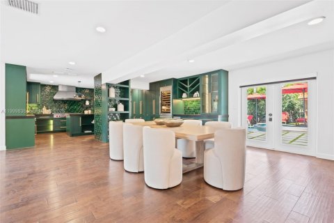 House in Fort Lauderdale, Florida 4 bedrooms, 272.48 sq.m. № 2068894 - photo 19