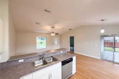 Villa ou maison à vendre à Summerfield, Floride: 3 chambres, 118.64 m2 № 2224400 - photo 6