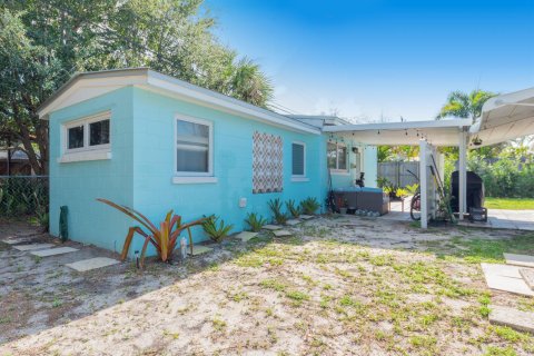 House in Jensen Beach, Florida 2 bedrooms, 104.24 sq.m. № 2250527 - photo 11