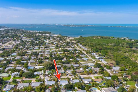 House in Jensen Beach, Florida 2 bedrooms, 104.24 sq.m. № 2250527 - photo 8