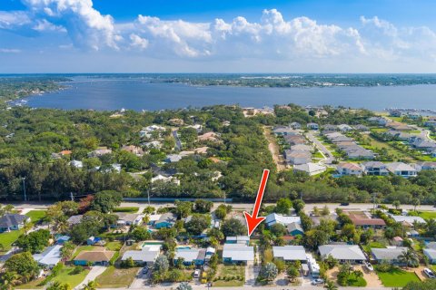 House in Jensen Beach, Florida 2 bedrooms, 104.24 sq.m. № 2250527 - photo 2